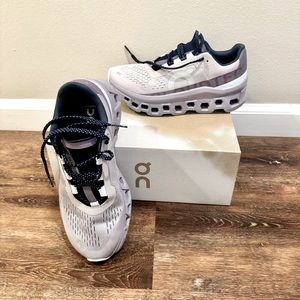 On cloud monster color pearl/arctic